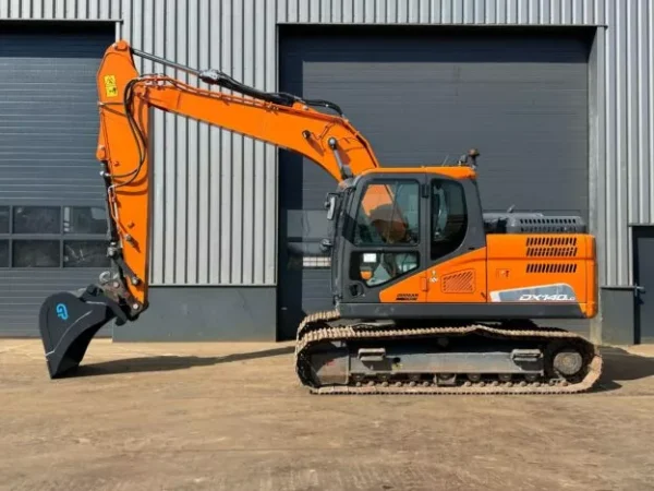 Doosan DX140LC-5 – CE / Verachtert CW30 – GP edge bucket