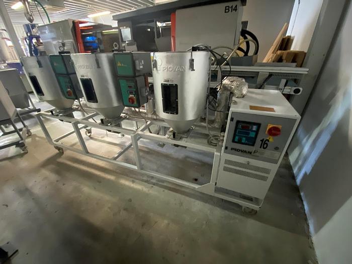 2000 Piovan DS406 Desiccant Dryer System